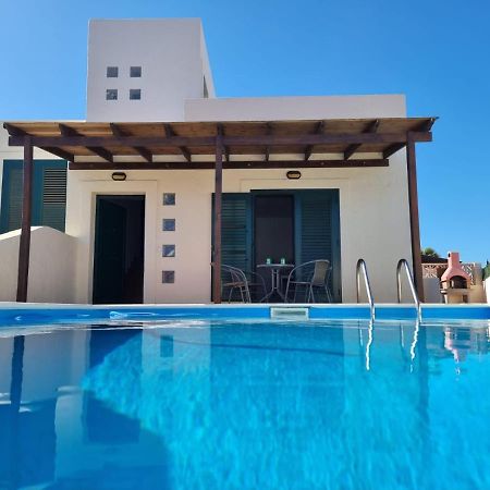 Villa Con Piscina Cerca De Las Dunas De كوراليهو المظهر الخارجي الصورة