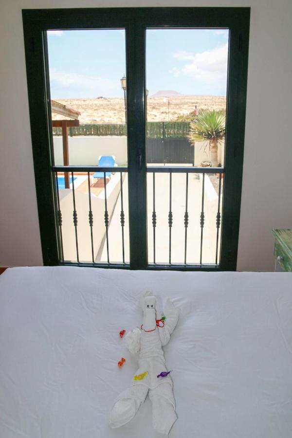 Villa Con Piscina Cerca De Las Dunas De كوراليهو المظهر الخارجي الصورة