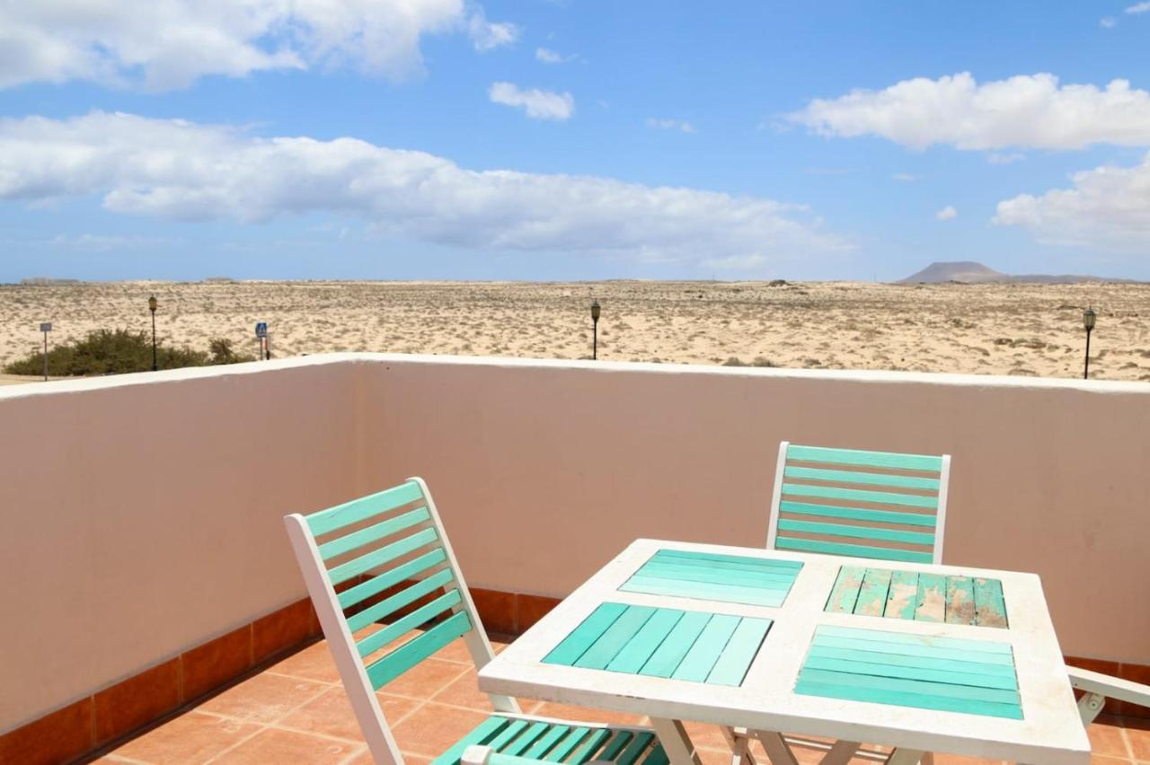 Villa Con Piscina Cerca De Las Dunas De كوراليهو المظهر الخارجي الصورة